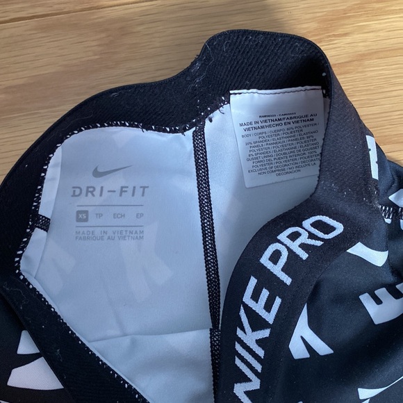 Girl Nike Dri-Fit 2 capri pants - Picture 7 of 9